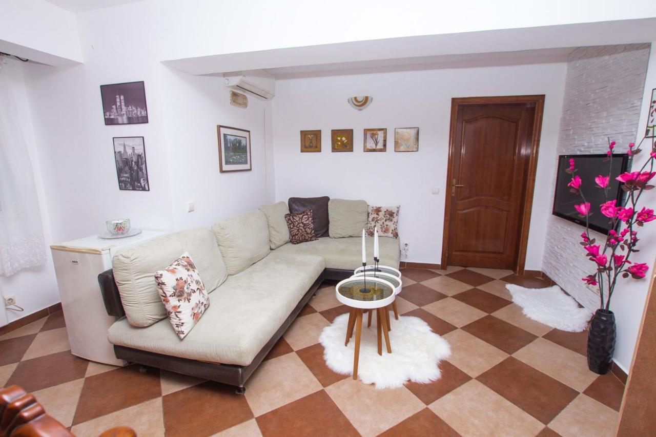 Lea Apartment بار المظهر الخارجي الصورة