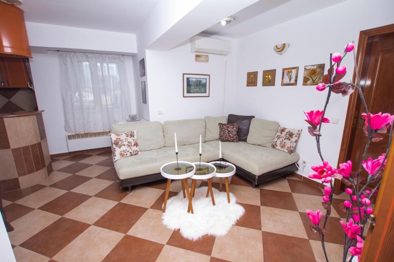Lea Apartment بار المظهر الخارجي الصورة