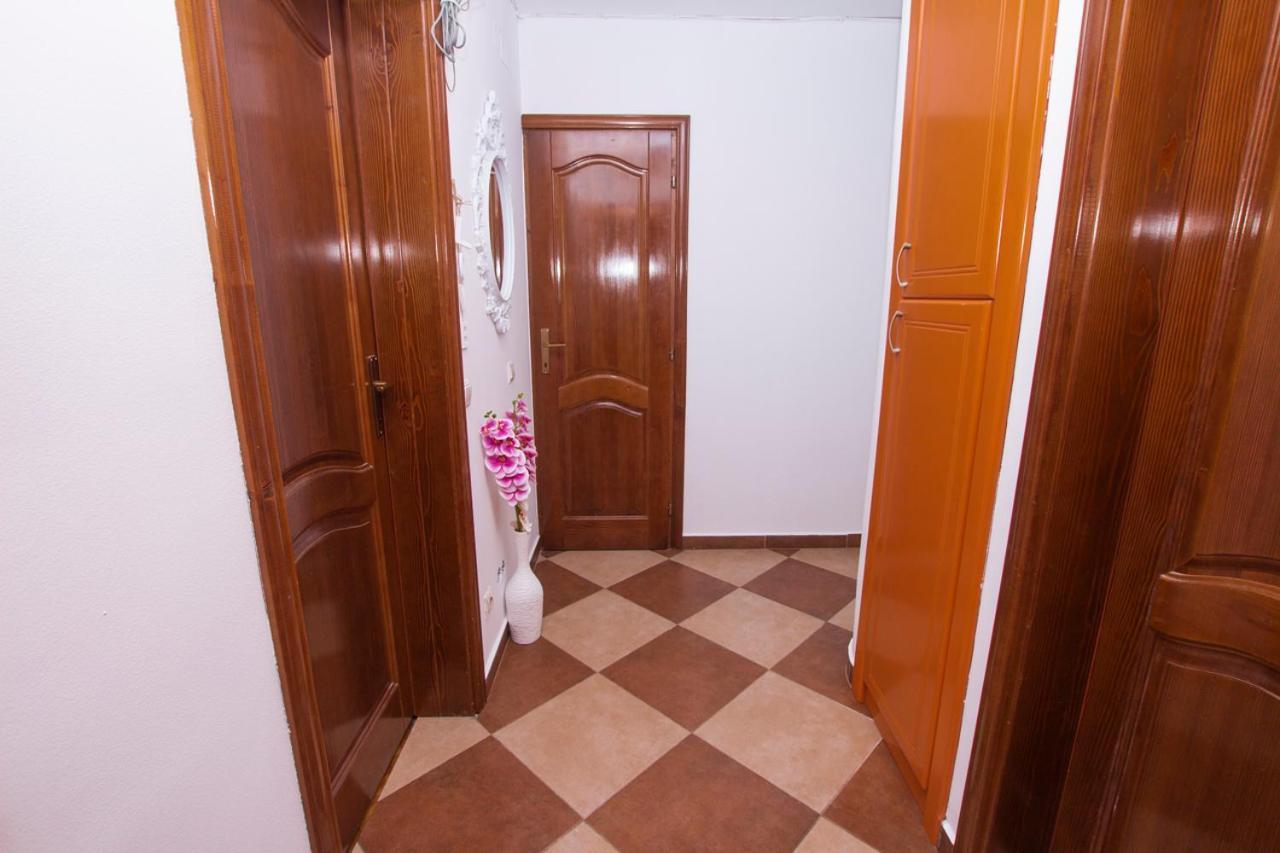 Lea Apartment بار المظهر الخارجي الصورة
