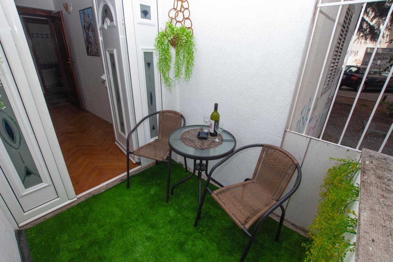 Lea Apartment بار المظهر الخارجي الصورة