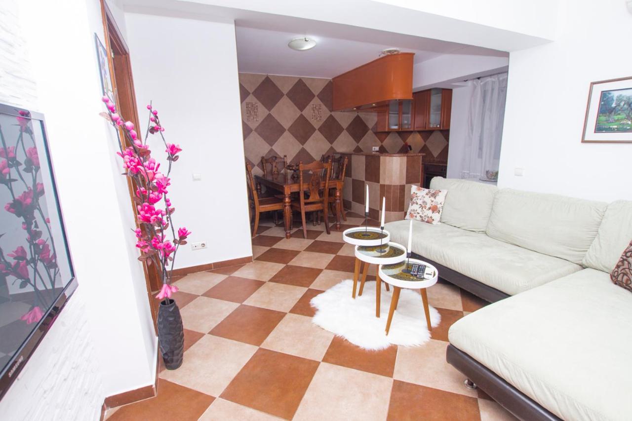 Lea Apartment بار المظهر الخارجي الصورة