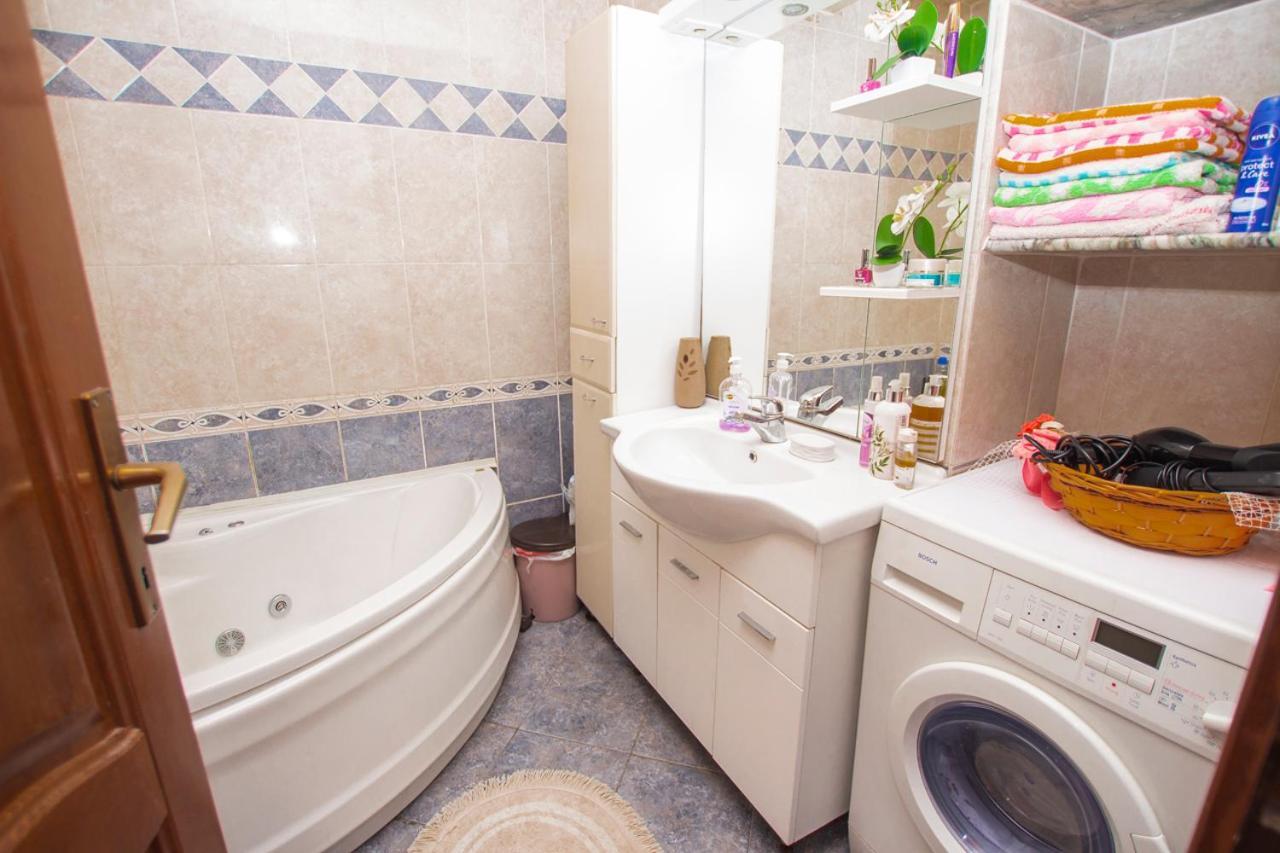 Lea Apartment بار المظهر الخارجي الصورة