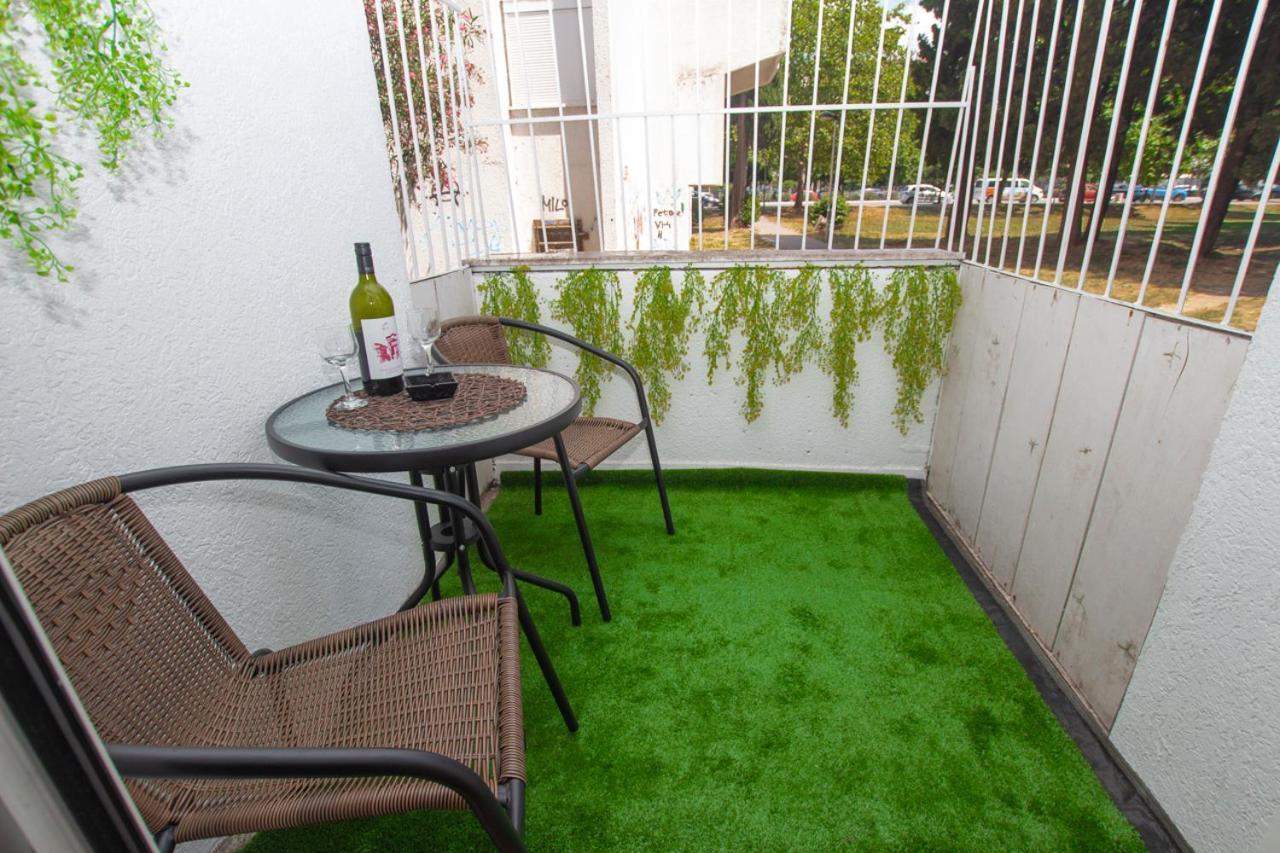 Lea Apartment بار المظهر الخارجي الصورة