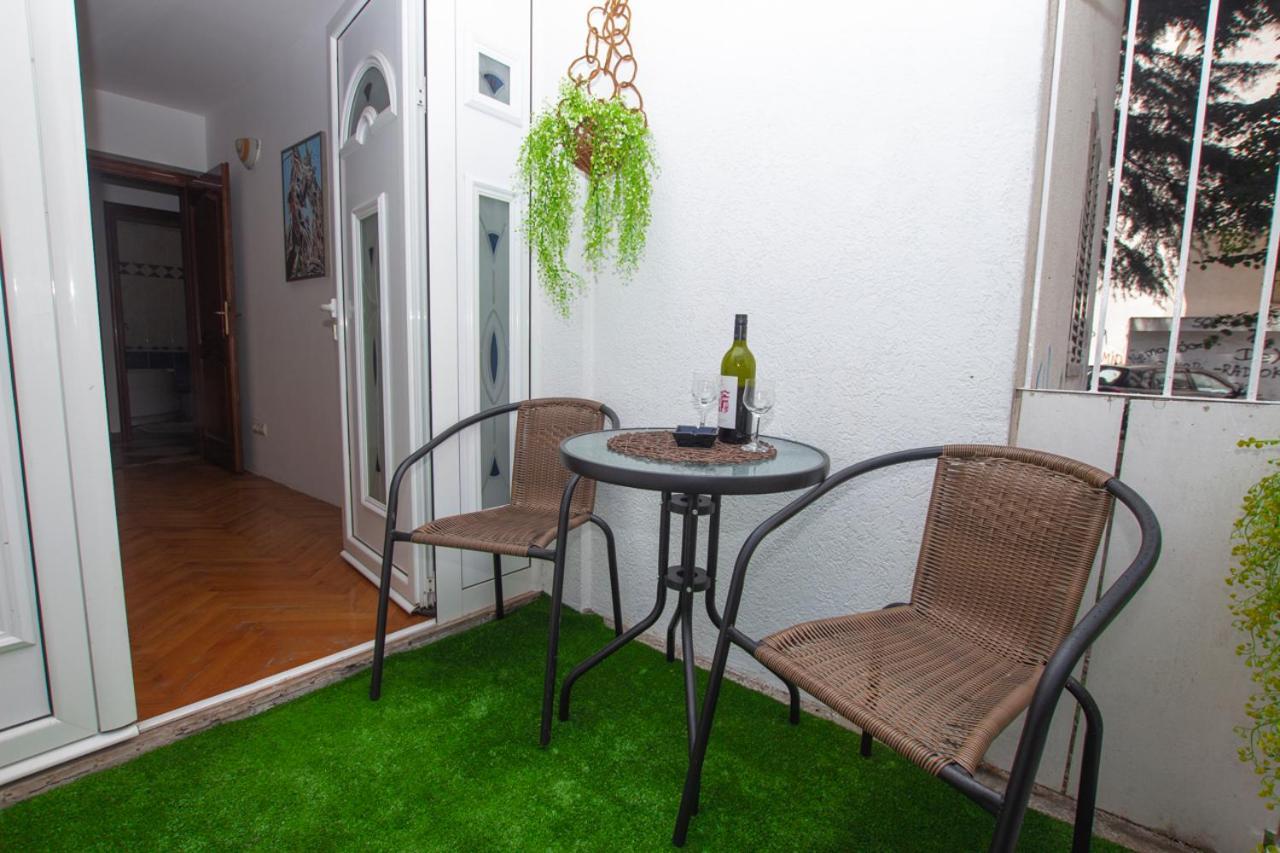Lea Apartment بار المظهر الخارجي الصورة
